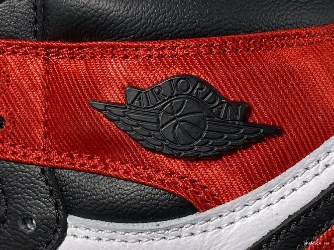 Rep Onekick CD0461-016 Air Jordan 1 Retro Black High Toe Satin 0510